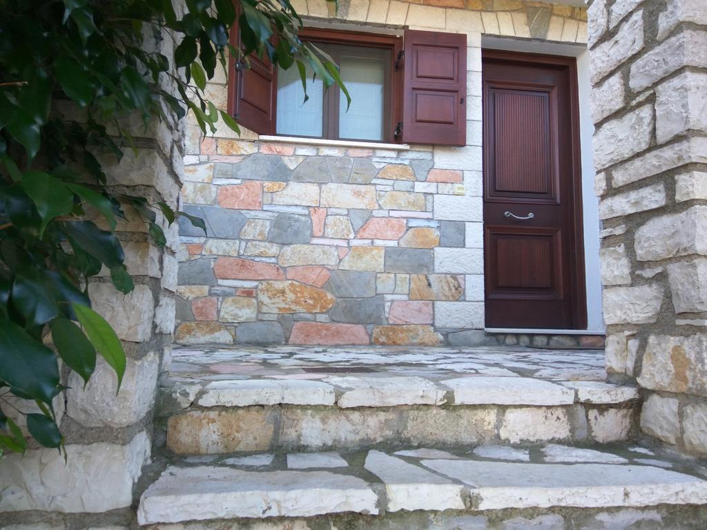 Venetiko Villas Nafpaktos Exterior photo