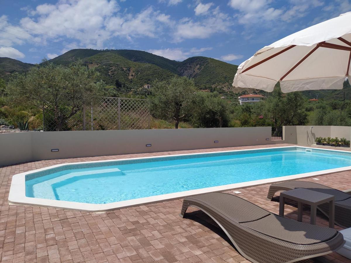 Venetiko Villas Nafpaktos Exterior photo