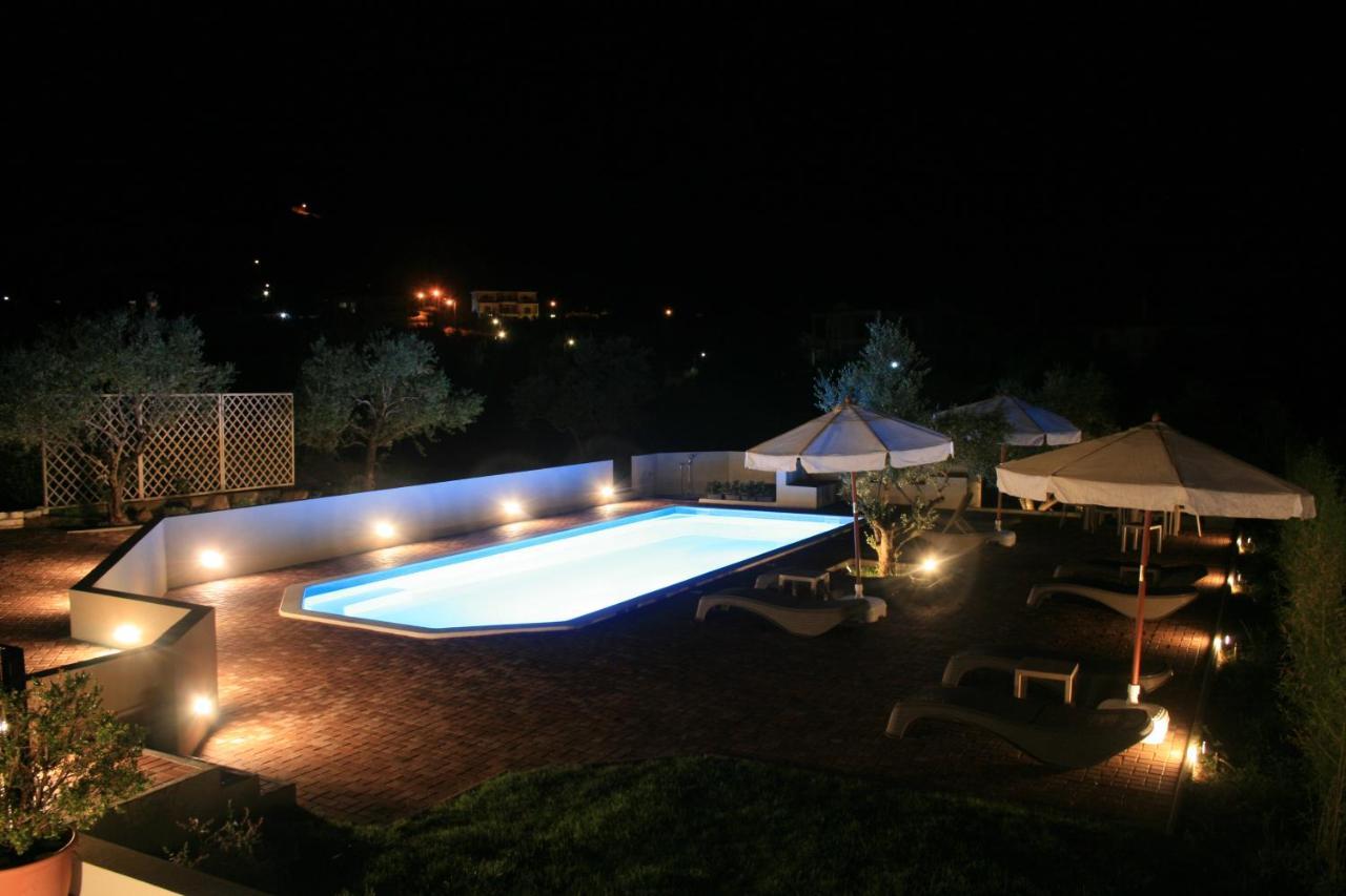 Venetiko Villas Nafpaktos Exterior photo